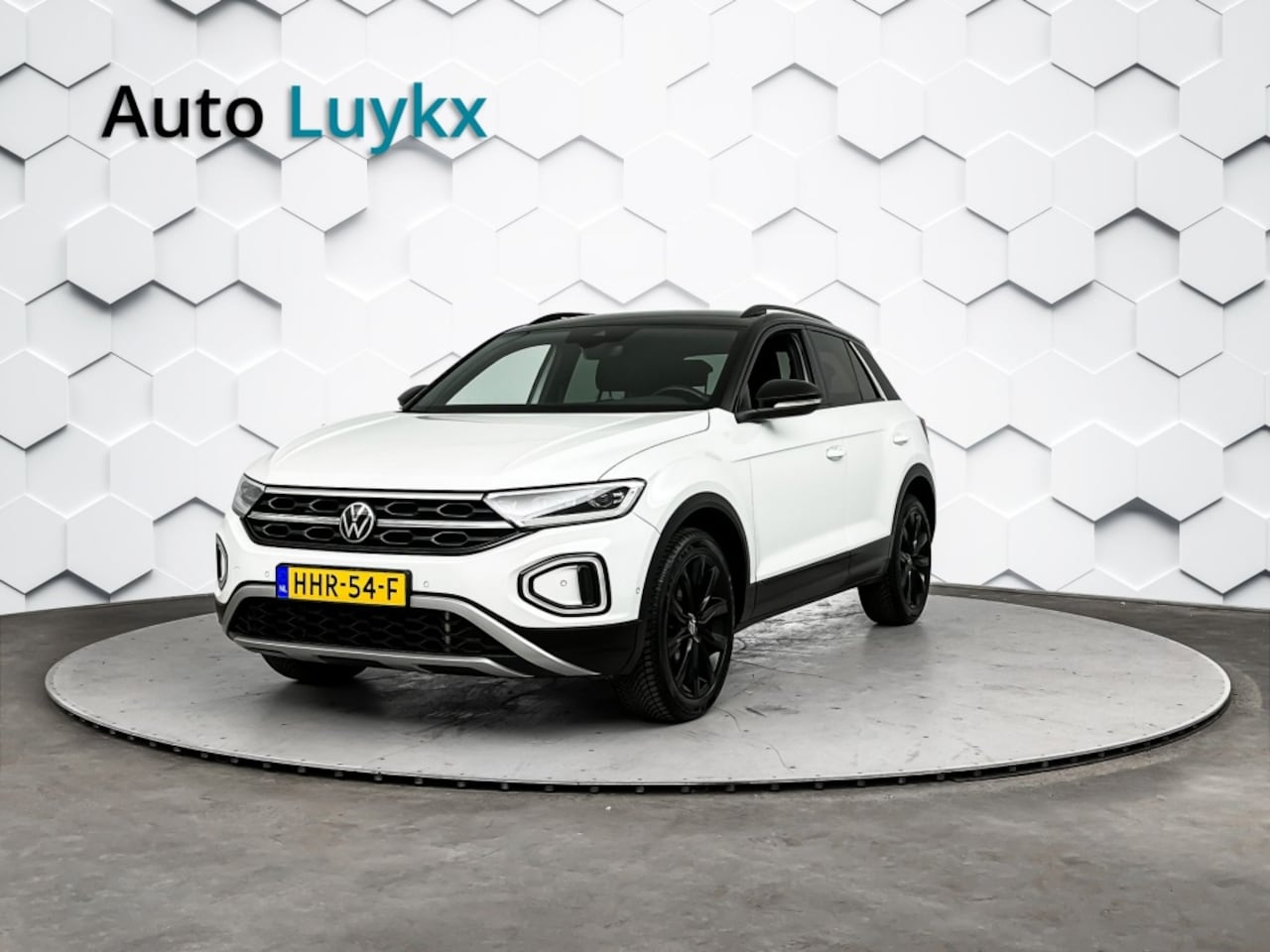 Volkswagen T-Roc - 1.5 Style Blackstyle DSG | 18” L.M. Velgen | Elektrische Achterklep | Two-Tone - AutoWereld.nl