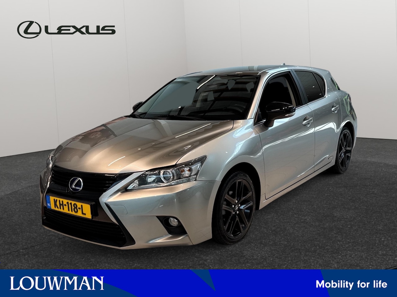 Lexus CT 200h - Sport Edition | navi | stoelverwarming | LM velgen | - AutoWereld.nl