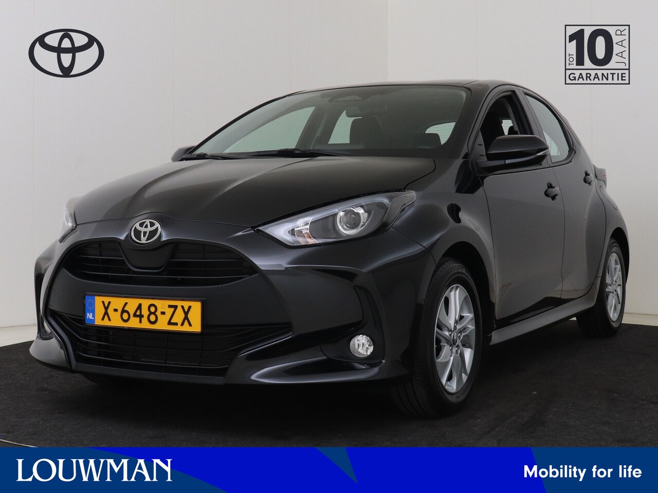 Toyota Yaris - 1.5 Hybrid 115 Active poetsen 01-05 - AutoWereld.nl