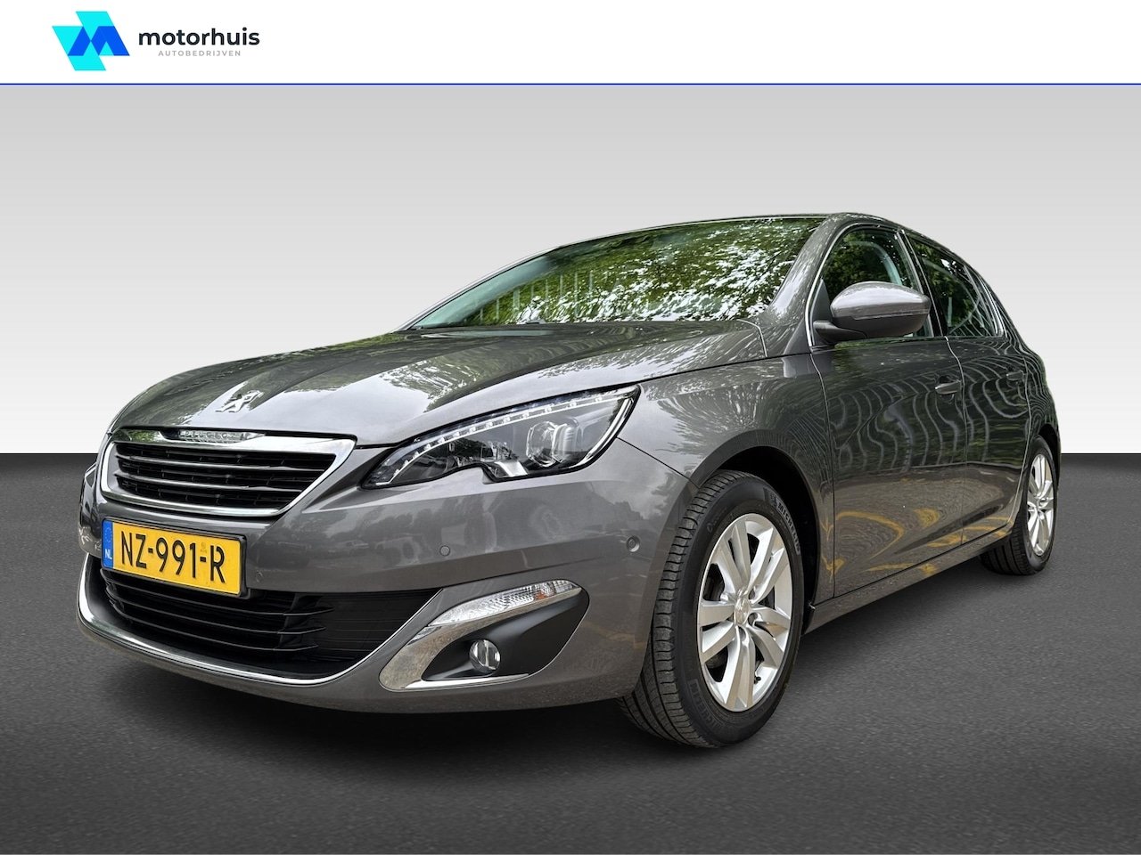 Peugeot 308 - 1.2 PureTech 130pk Automaat Allure - AutoWereld.nl
