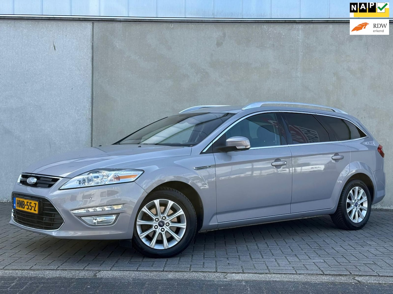 Ford Mondeo Wagon - 2.0 EcoBoost Titanium 2.0 EcoBoost Titanium, Automaat, Onderhouden auto! - AutoWereld.nl