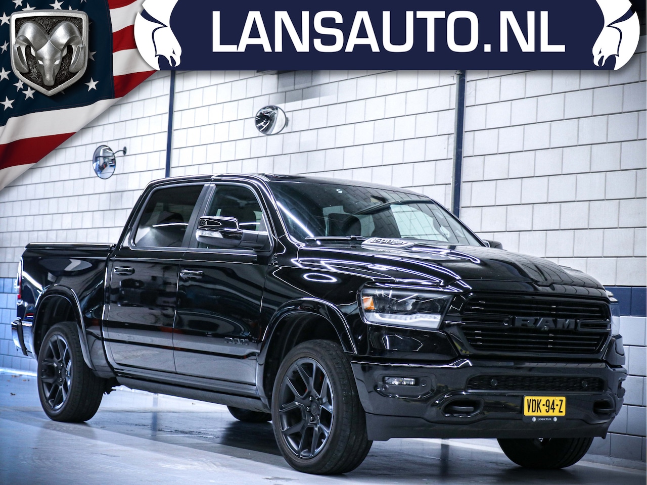 Dodge Ram 1500 - Laramie Night | Full Option + Luchtvering 5.7L Hemi V8 4x4 1e Eigenaar - AutoWereld.nl