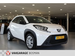 Toyota Aygo X - Aygo X 1.0 VVT-i Play/CARPLAY/CRUISE/CAMERA