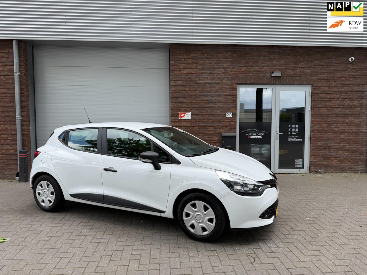 Renault Clio - 0.9 TCe Authentique|AIRCO|NIEUWE APK - AutoWereld.nl