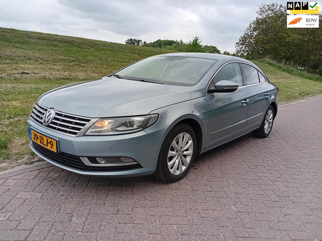 Volkswagen CC - 2.0 TDI BlueMotion Climate Cruise Control PDC Electr. Verstelbare Stoelen - AutoWereld.nl