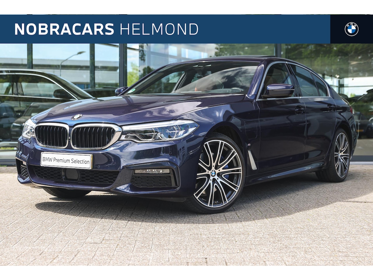 BMW 5-serie - 530e xDrive High Executive M Sport Automaat / Schuif-kanteldak / Bowers & Wilkin / Adaptie - AutoWereld.nl