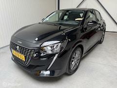Peugeot 208 - 1.2 100PK Carplay, Navi, Airco, NW Distributieri