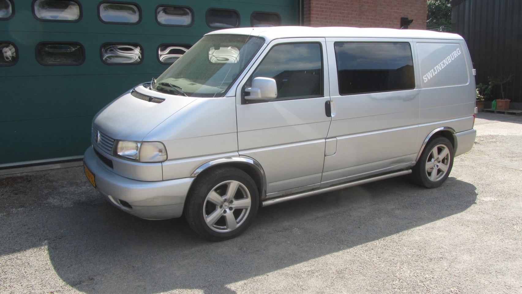 Volkswagen Transporter - 2.5 TDI 292 DC 2.5 TDI 292 DC - AutoWereld.nl