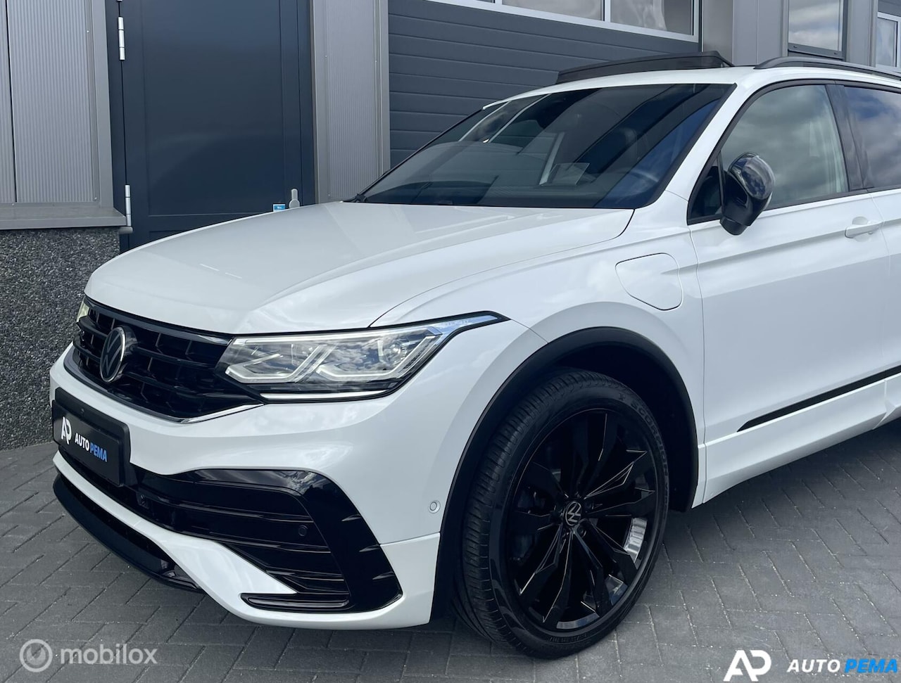 Volkswagen Tiguan - 1.4 TSI eHybrid 245PK 3xR-Line/HU - AutoWereld.nl