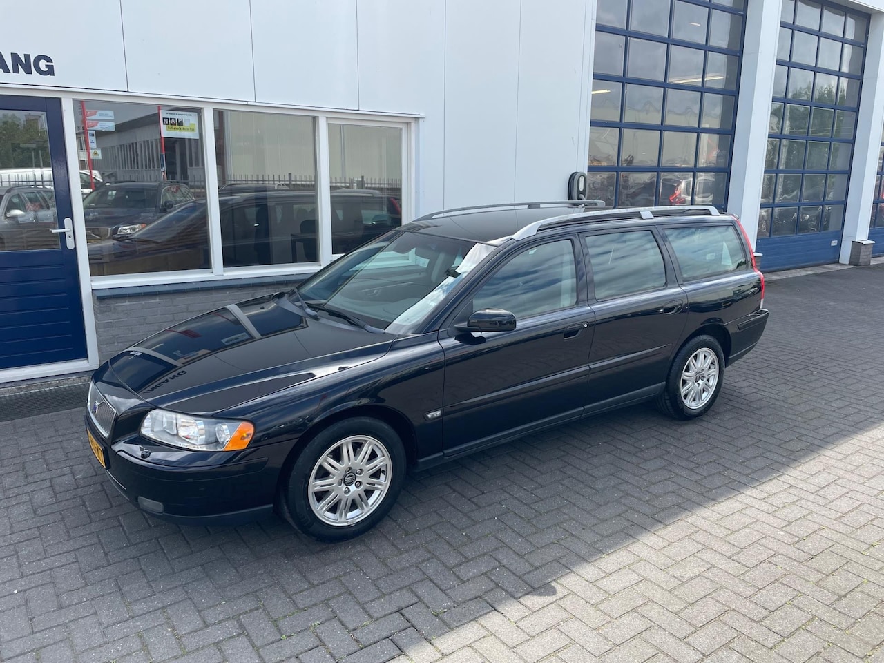 Volvo V70 - 2.4 Momentum 2.4 Momentum - AutoWereld.nl