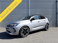 Opel Grandland - 1.2 Turbo Ultimate 130PK Automaat | Stoel en stuurverwarming | Achteruit rij camera | Park