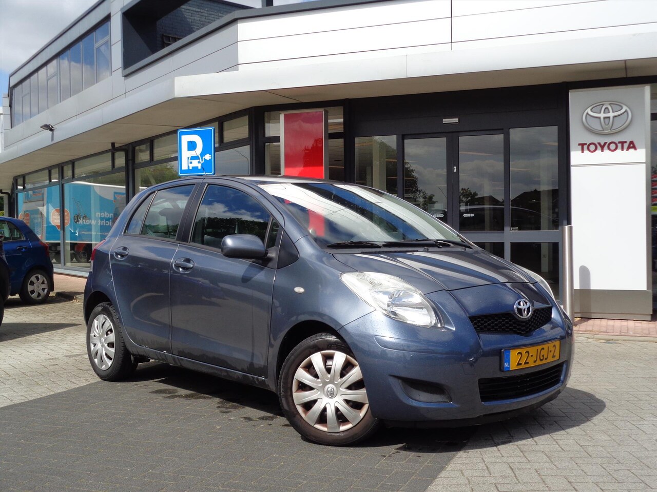 Toyota Yaris - 1.3 16v VVT-i 99pk 5D - AutoWereld.nl