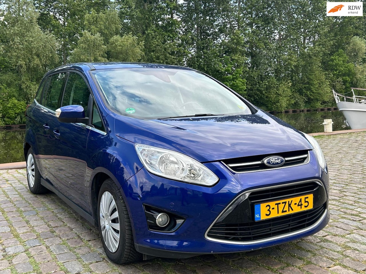 Ford Grand C-Max - 1.0 Edition Plus start stop airco parkeer sensor achteruit camera - AutoWereld.nl