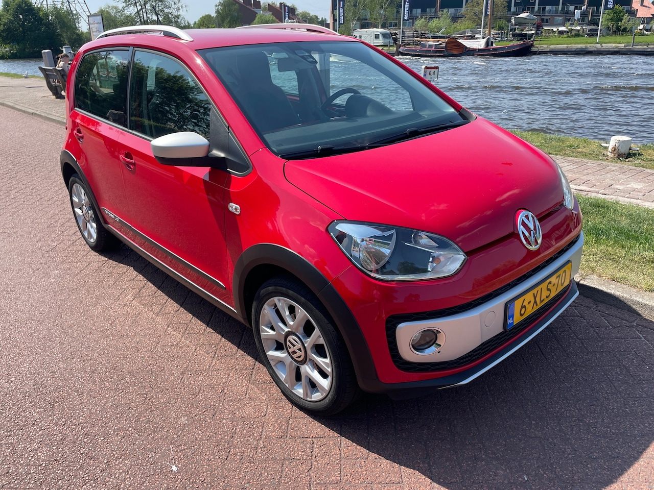 Volkswagen Up! - 1.0 cross up! BlueMotion 1.0 cross up! BlueMotion - AutoWereld.nl