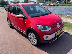 Volkswagen Up! - 1.0 cross up BlueMotion