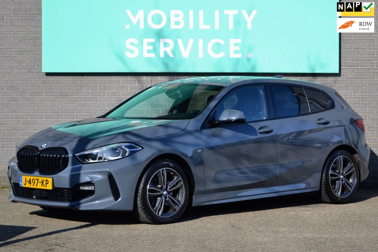 BMW 1-serie - 118i High Executive M-Sport LED Dakota CarPlay LMV - AutoWereld.nl