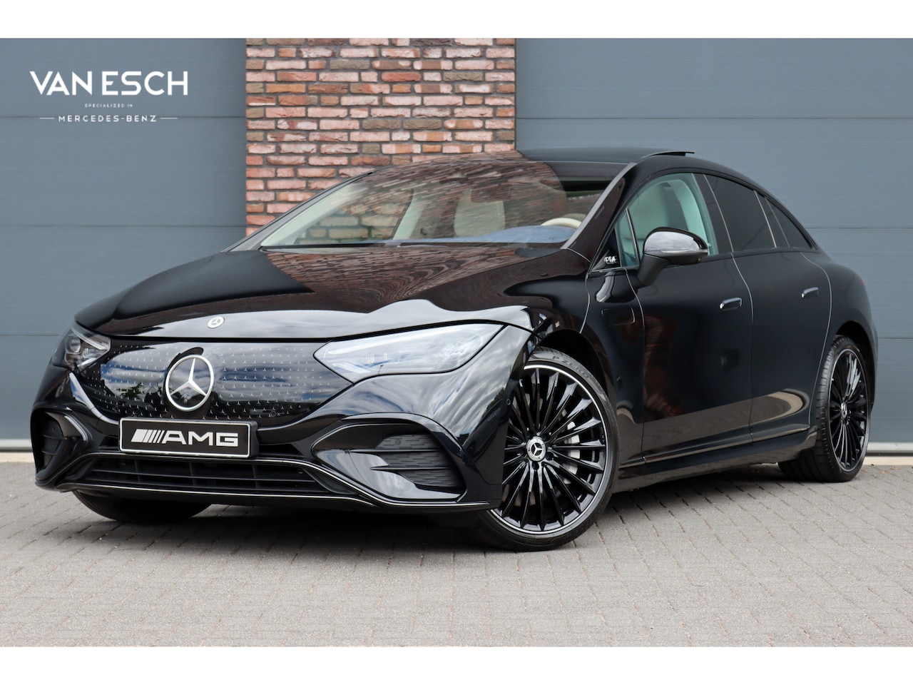 Mercedes-Benz EQE - 300 AMG Line 89 kWh | Hyperscreen | Airmatic | Distronic+ | Memory | Burmester | Panoramad - AutoWereld.nl