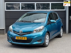 Toyota Yaris - 1.0 VVT-i Aspiration Trekhaak, Navi, Camera, Airco,