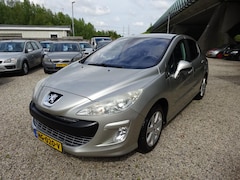 Peugeot 308 - 1.6 THP XT. Airco, Cruise control, Trekhaak