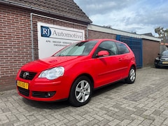 Volkswagen Polo - 1.6-16V Comfortline NIEUWE APK/NAP
