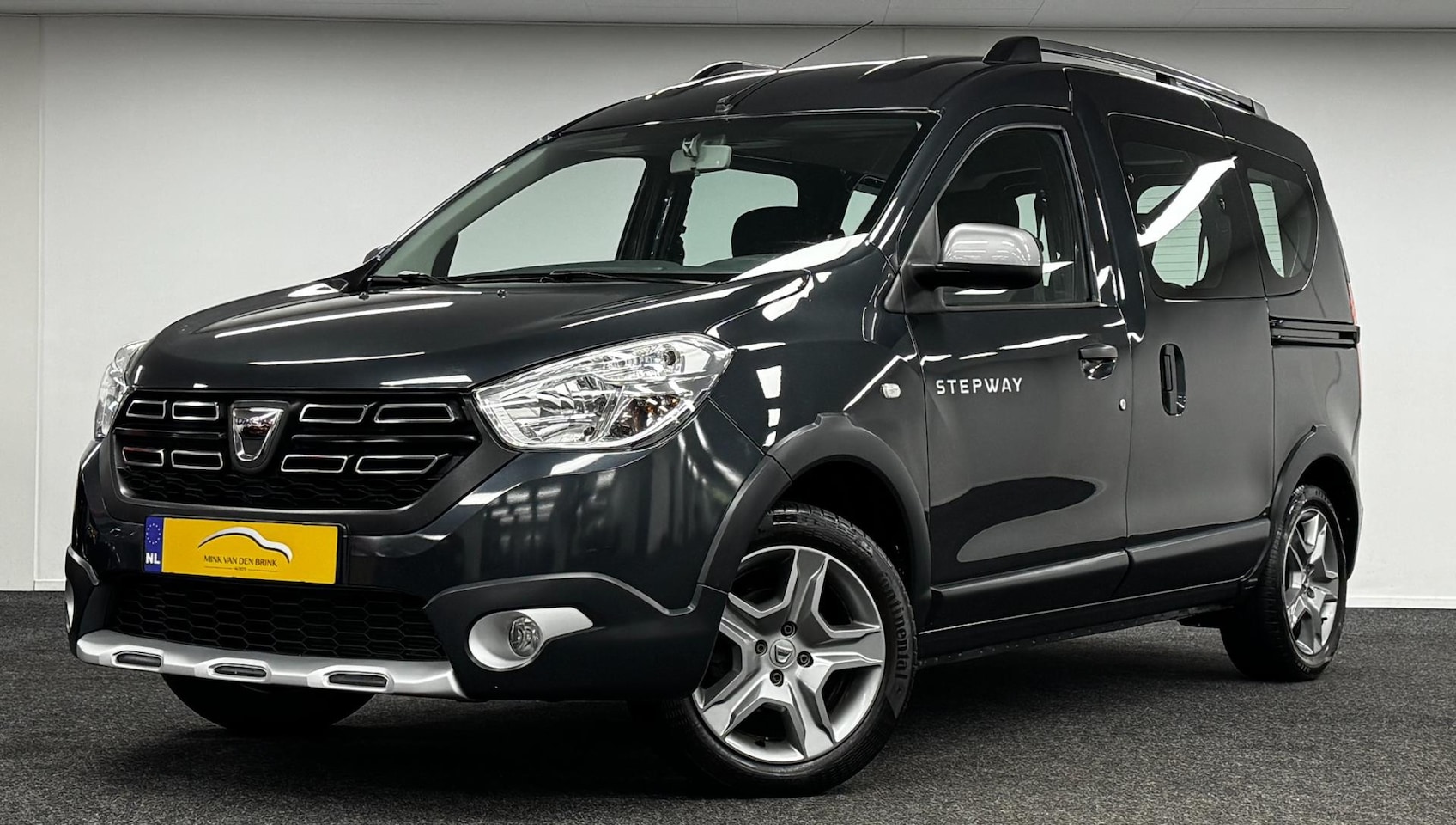 Dacia Dokker - 1.6 SCe Lauréate*Airco*Trekhaak*Navi*Bluetooth*NieuweApk* - AutoWereld.nl
