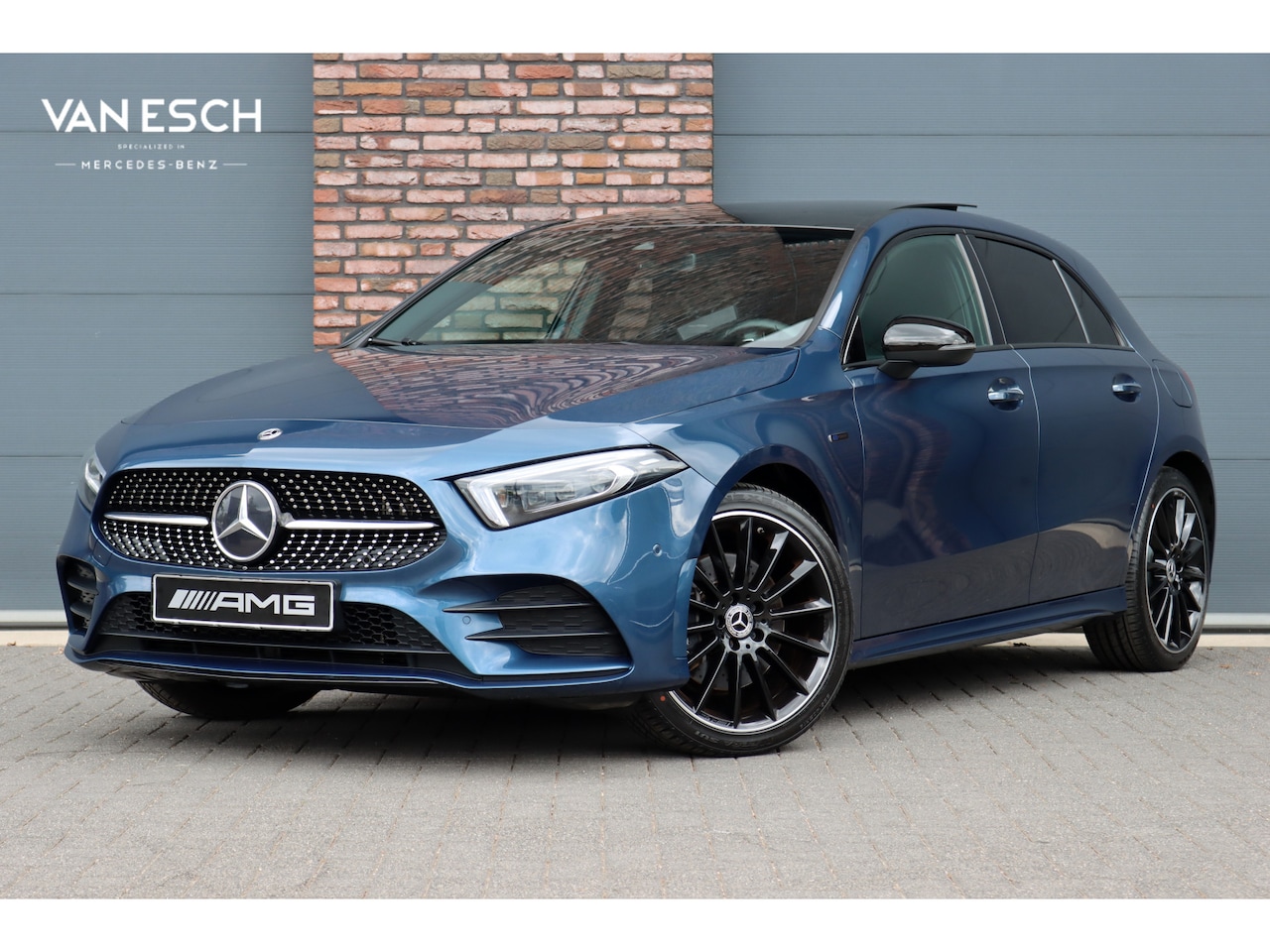 Mercedes-Benz A-klasse - 250 e AMG Line Aut8 | Panoramadak | Memory | Camera | Keyless Go | Multibeam LED | Stoelve - AutoWereld.nl