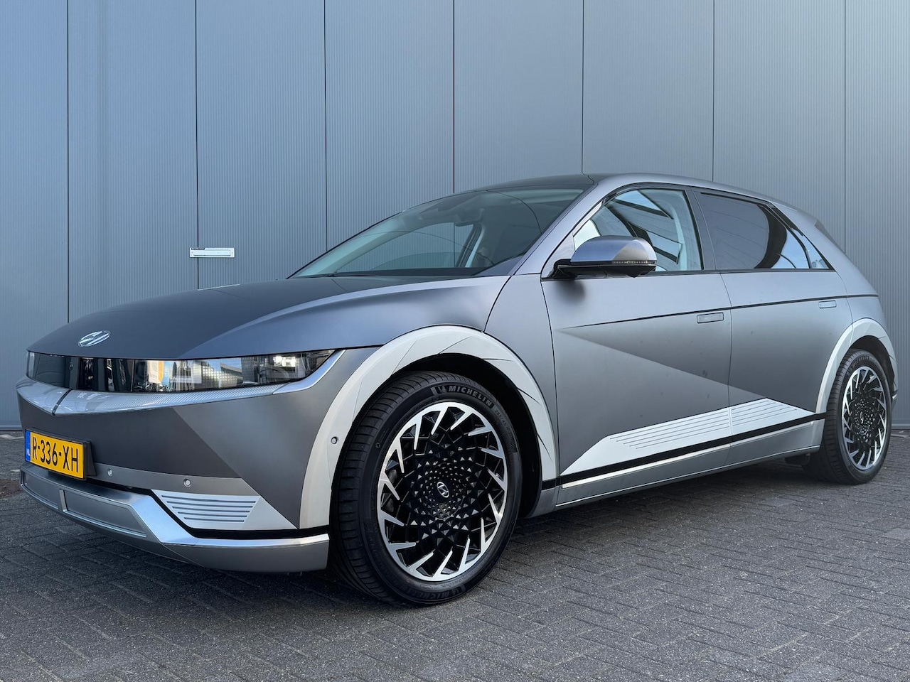 Hyundai IONIQ 5 - Lounge AWD 77kWh 325pk | Premium Audio | Adaptive cruise controle | Trekhaak | Dodehoekdet - AutoWereld.nl