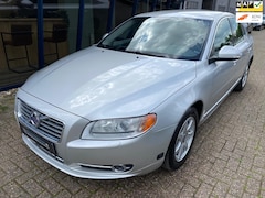 Volvo S80 - 2.5 FT Momentum 230PK Youngtimer