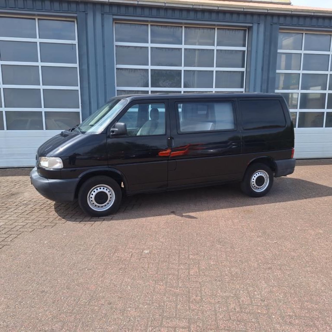 Volkswagen Transporter - 2.5 TDI 292 DC 2.5 TDI 292 DC - AutoWereld.nl