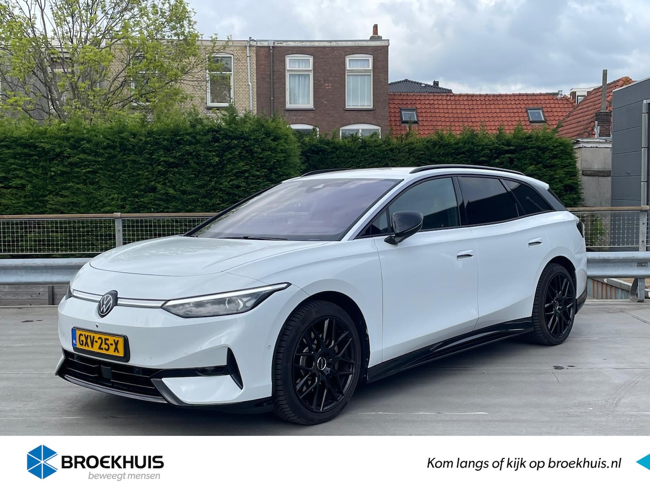 Volkswagen ID.7 Tourer - Pro Business 286 pk 77 kWh | 20"LM velgen met allseason banden | Matrix Led | Stoelverwarm - AutoWereld.nl