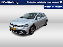 Volkswagen Polo - 1.0 TSI Life / Navigatie / App connect / Parkeersensoren V+A / Lichtmetaal 16 inch /