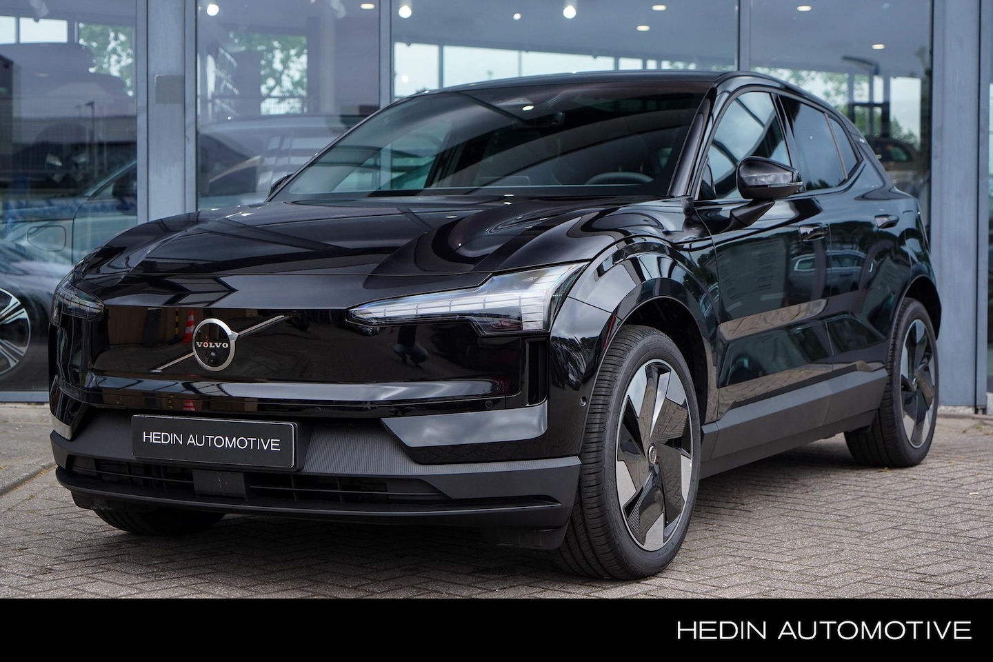 Volvo EX30 - Single Motor Extended Range Ultra 69 kWh Panoramadak | Pilot Assist | BLIS | Harman/Kardon - AutoWereld.nl