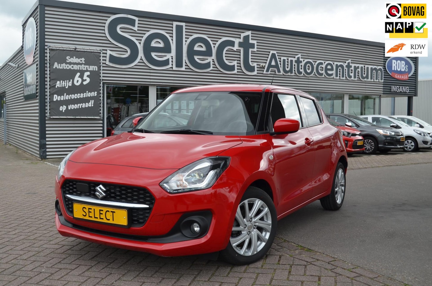 Suzuki Swift - 1.2 Select Smart Hybrid|STOELVERW.|CAMERA+SENSOREN|LED|CARPLAY|NAVI|ADAPT.CRUISE|BLIND SPO - AutoWereld.nl