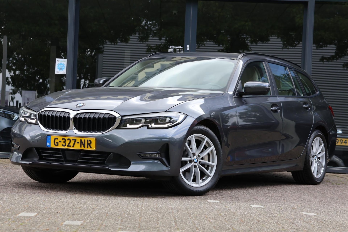 BMW 3-serie Touring - 330i High Executive Ed. 259pk|Leder|Carplay| - AutoWereld.nl