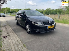 Skoda Octavia Combi - 1.4 TSI Greentech Elegance Businessline [Zeer Volle Auto][Automatic]