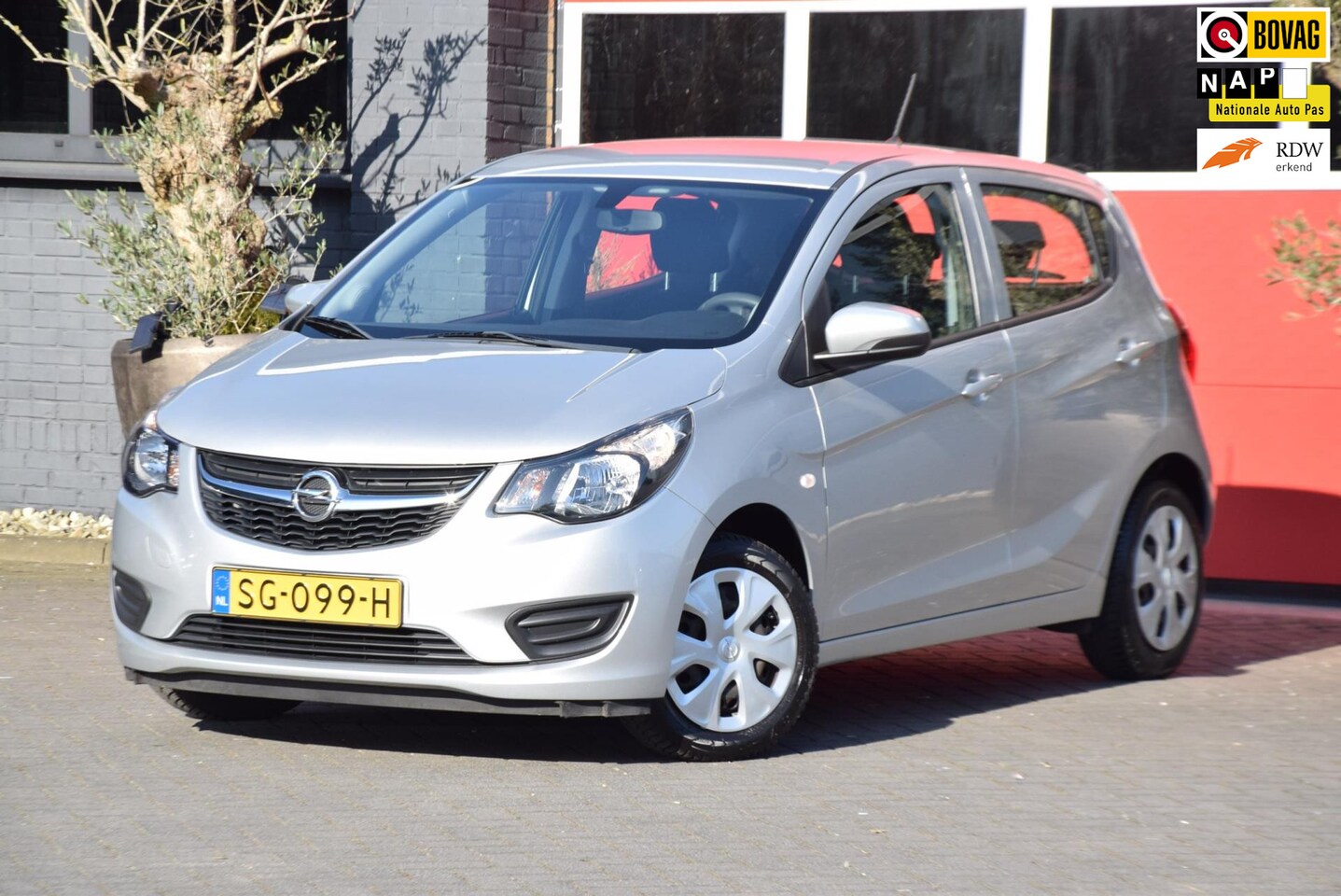 Opel Karl - 1.0 ecoFLEX Edition 2018 Airco Cruise control Bluetooth - AutoWereld.nl