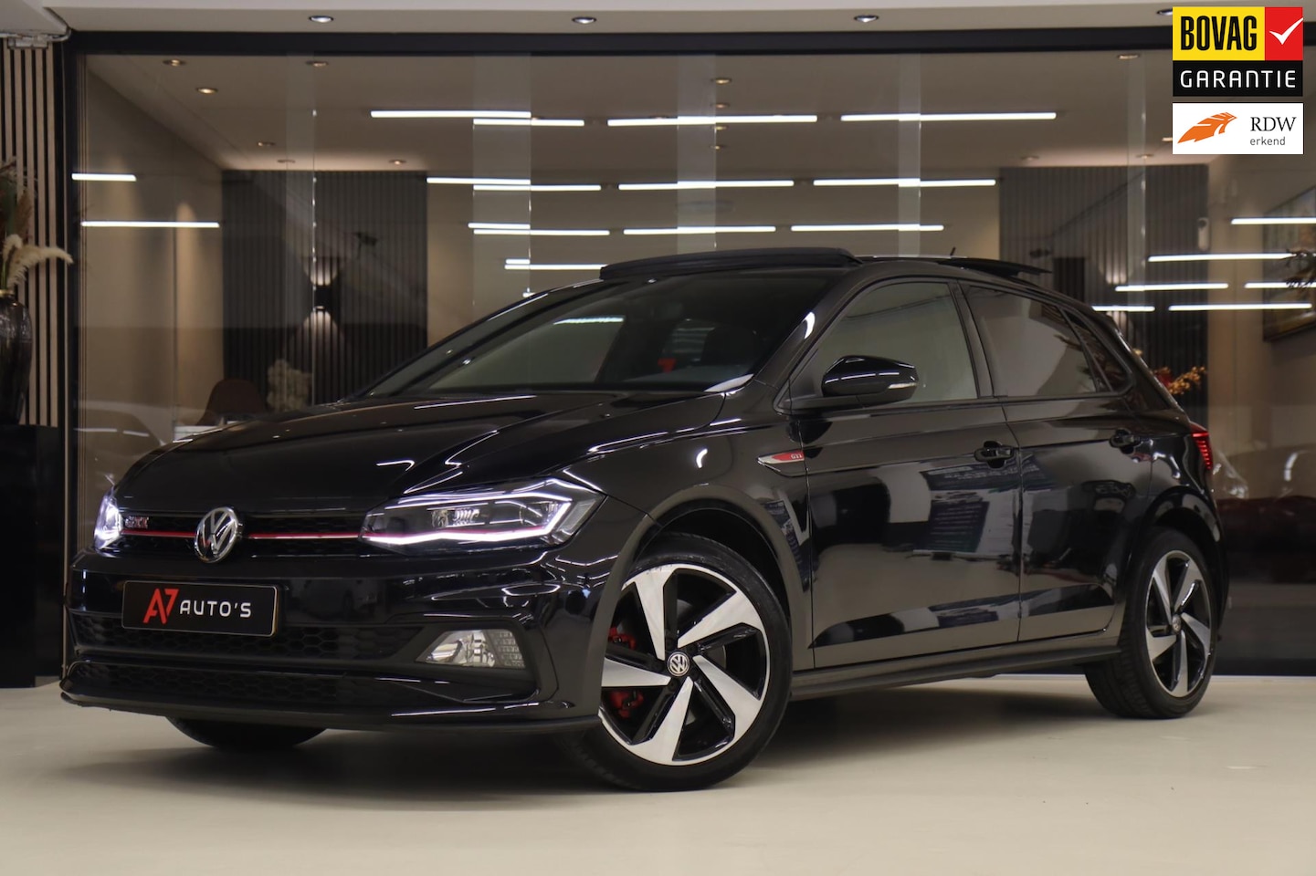 Volkswagen Polo - 2.0 TSI GTI Pano/STOELV/CARPLAY/ACC/VOL - AutoWereld.nl