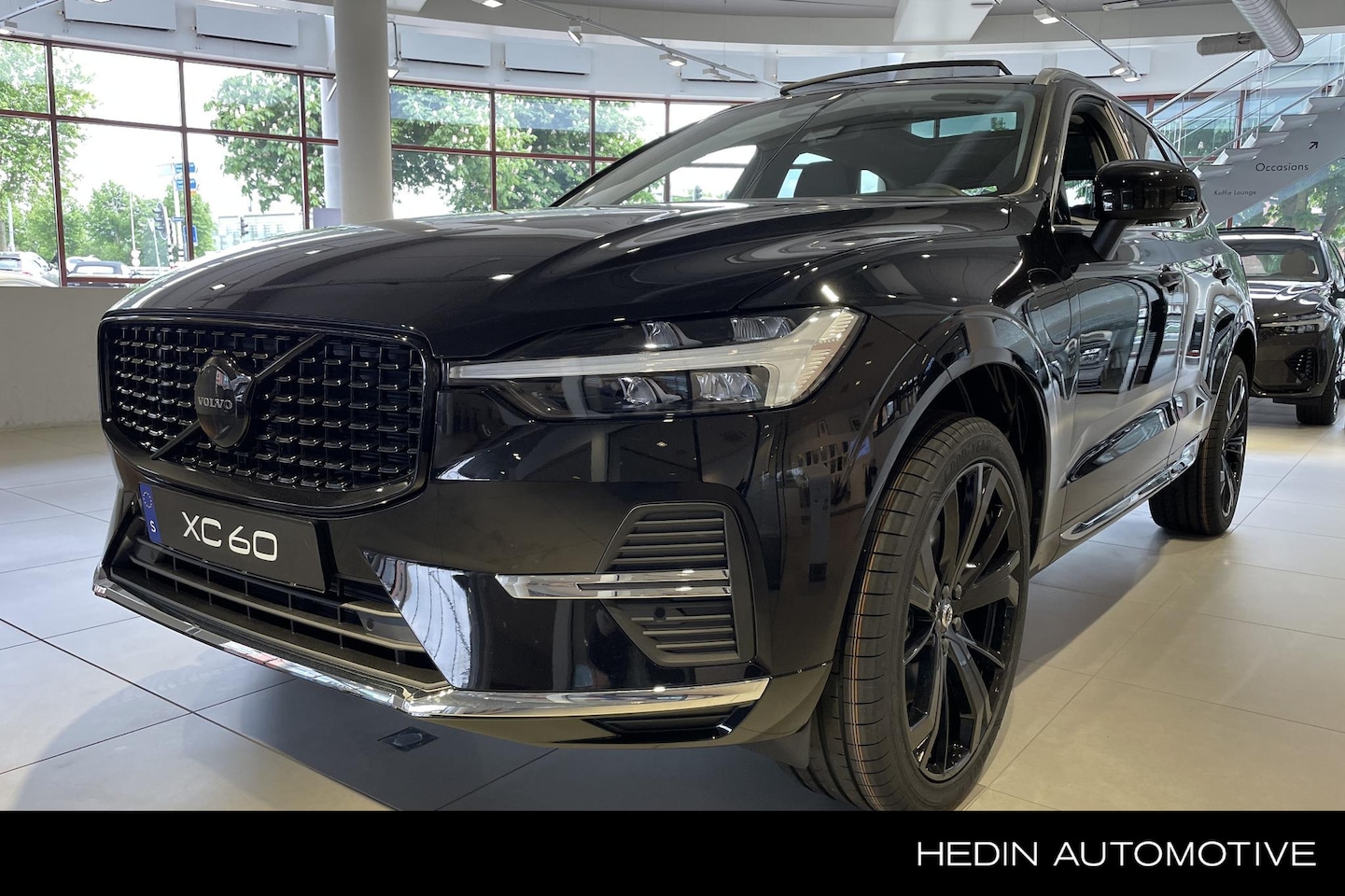 Volvo XC60 - Essential | 21" Black Edition velgen | Black Edition Set | HEICO Exterieur pakket - AutoWereld.nl