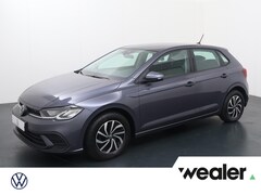 Volkswagen Polo - 1.0 TSI Life | 95 PK | Navigatiesysteem | Draadloze telefoonlader | Parkeersensoren voor e