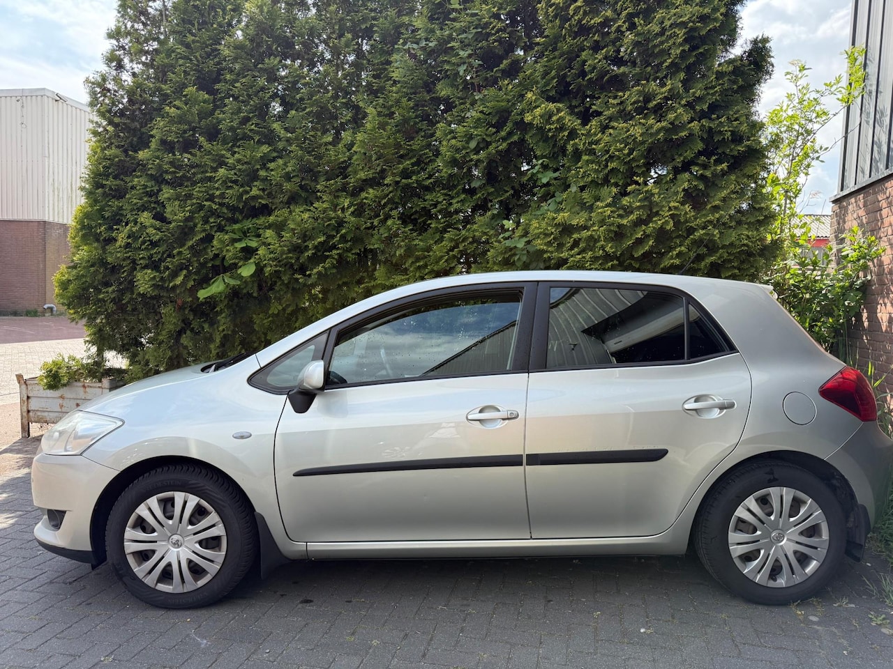 Toyota Auris - 1.6-16V Sol 1.6-16V Sol,Clima,PDC,Cruise control - AutoWereld.nl