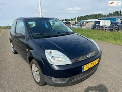 Ford Fiesta - 1.3 Style incl gloednieuwe apk en garantie