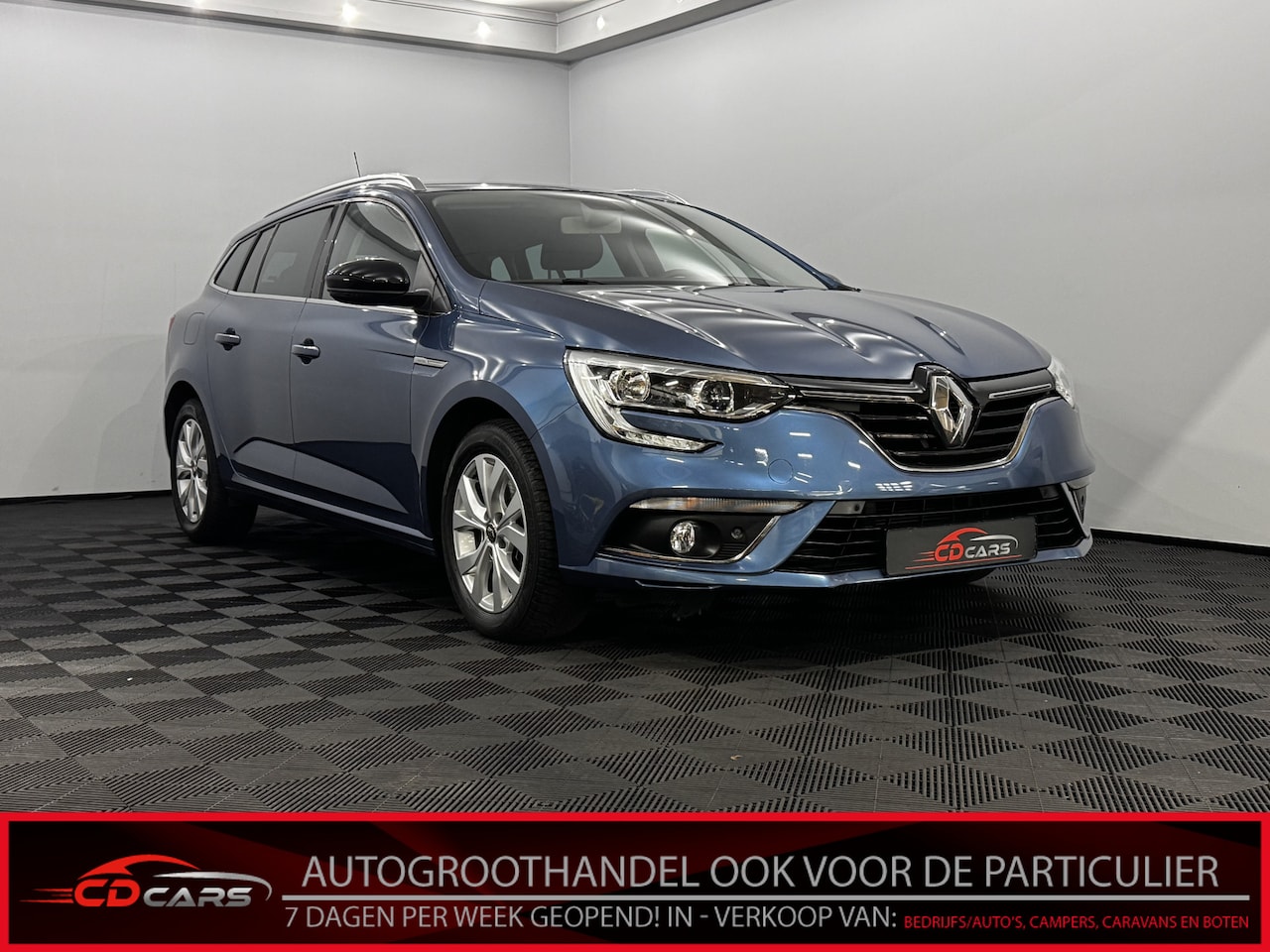 Renault Mégane Estate - 1.3 TCe Bose Clima, Camera, Navi, Stoelverwarming, Keyless start, Cruise control, A start - AutoWereld.nl