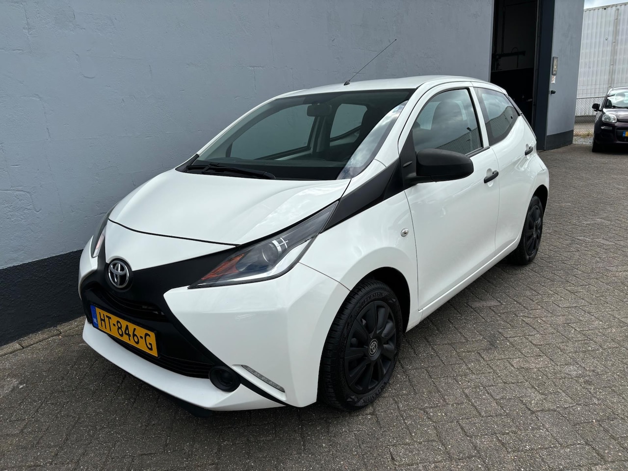 Toyota Aygo - 1.0 VVT-i x-now - Airco - Cruise Control - AutoWereld.nl
