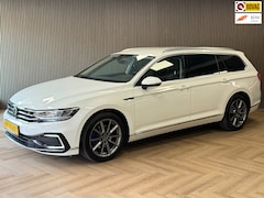 Volkswagen Passat Variant - 1.4 TSI PHEV GTE Business DSG ERGOCOMFORT NAVIGATIE CAMERA STOELVERWARMING APPLE CARPLAY P