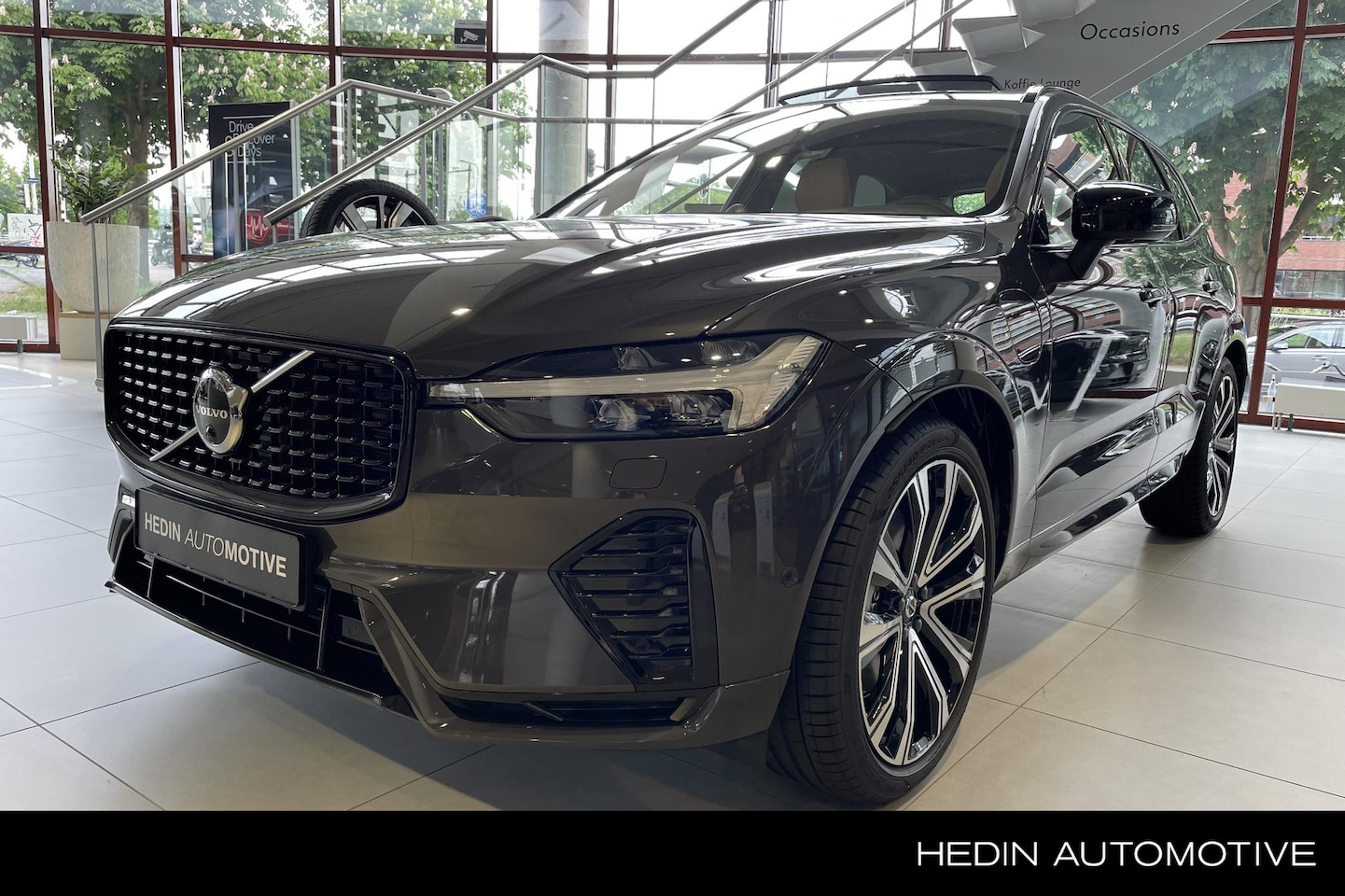 Volvo XC60 - T6 Plug-In Hybrid Ultra | 21" velgen | Massagestoelen voor | Bowers & Wilkins | Luchtverin - AutoWereld.nl