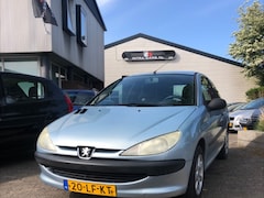Peugeot 206 - 1.4 XR Nette en goed rijdende 206 nieuwe APK bij aflevering
