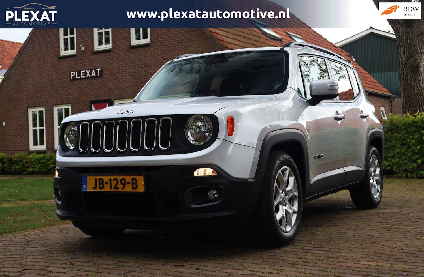 Jeep Renegade - 1.4 MultiAir Freedom Aut. | Slechts 29.000KM | Panorama | Navigatie | Climate | Nieuwstaat - AutoWereld.nl