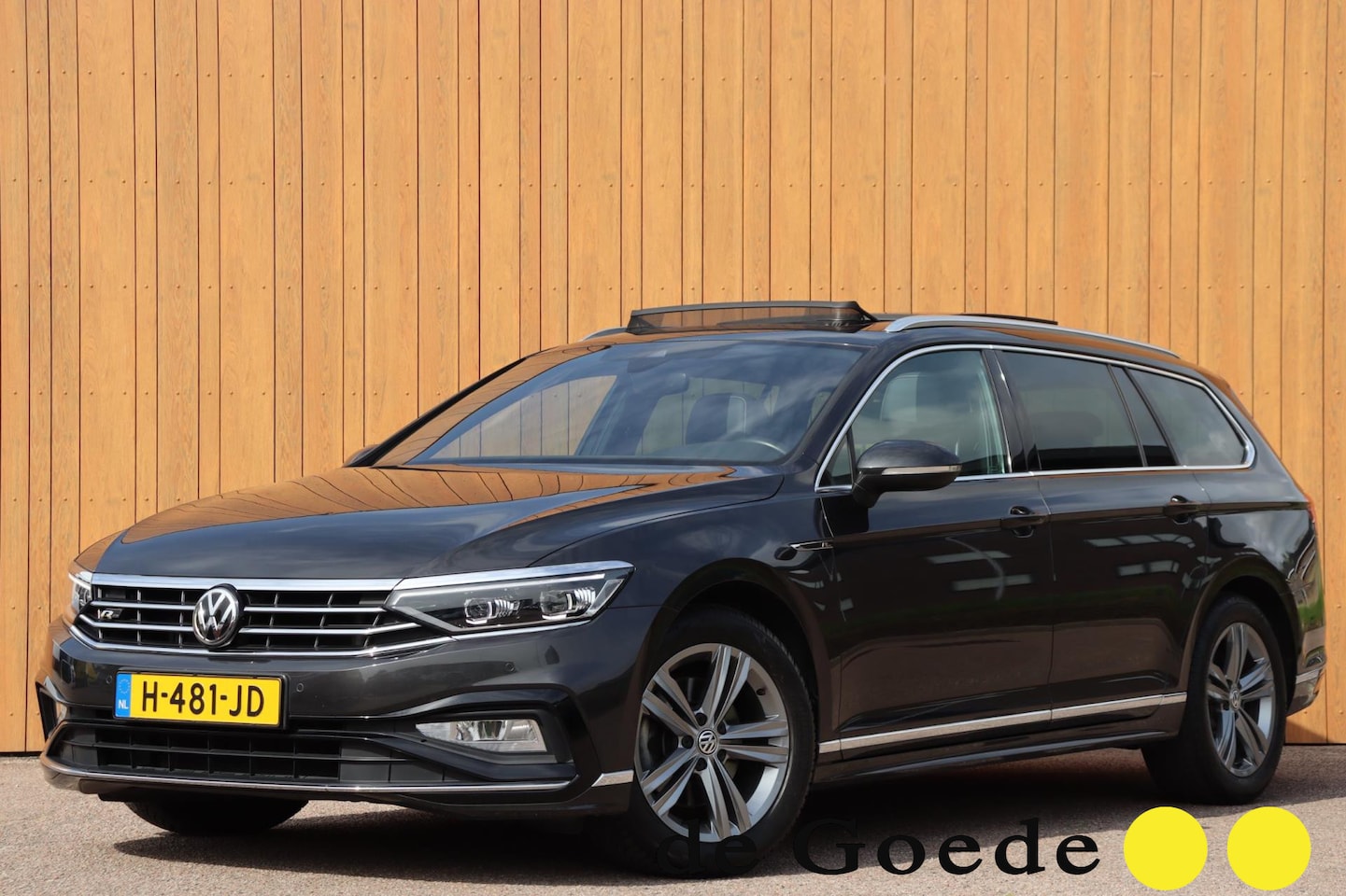 Volkswagen Passat Variant - 1.5 TSI Elegance Business R-Line org.NL leer/alc.+el+vw el.klep trekhaak schuifdak - AutoWereld.nl