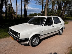 Volkswagen Golf - 1.6 D