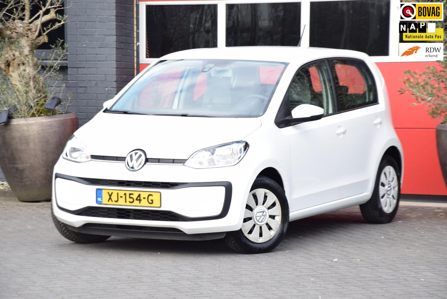 Volkswagen Up! - 1.0 BMT move up! 2019 5 Deurs Airco Navigatie - AutoWereld.nl